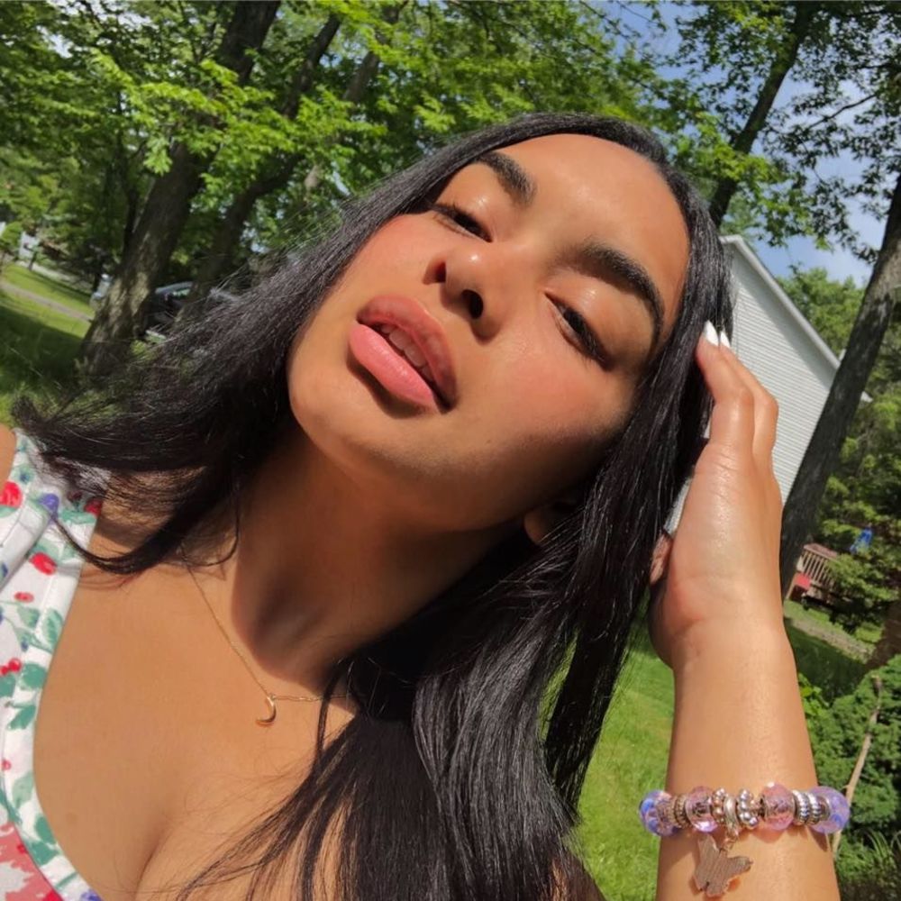 Meet your Posher, Jaynaliz